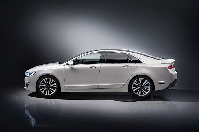 Lincoln Mkz photo 2