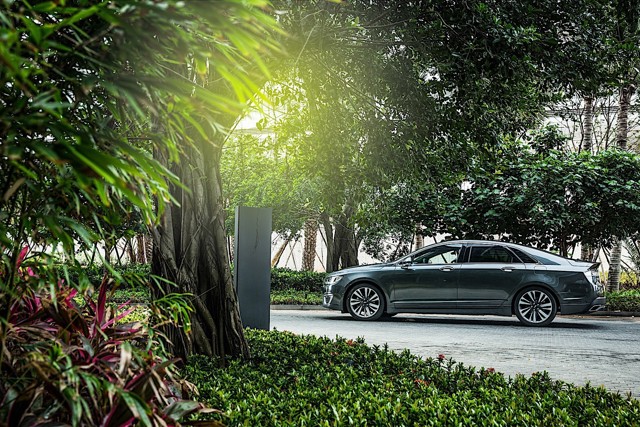 Lincoln Mkz photo 8