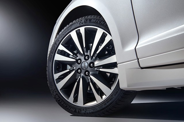 Lincoln Mkz photo 9