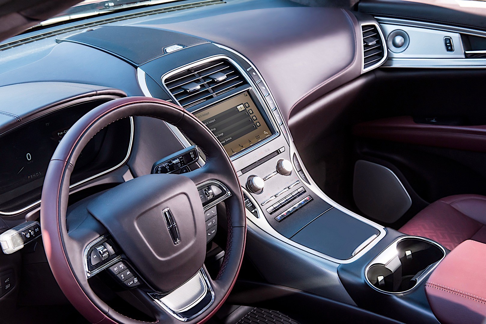 Lincoln Nautilus photo 35