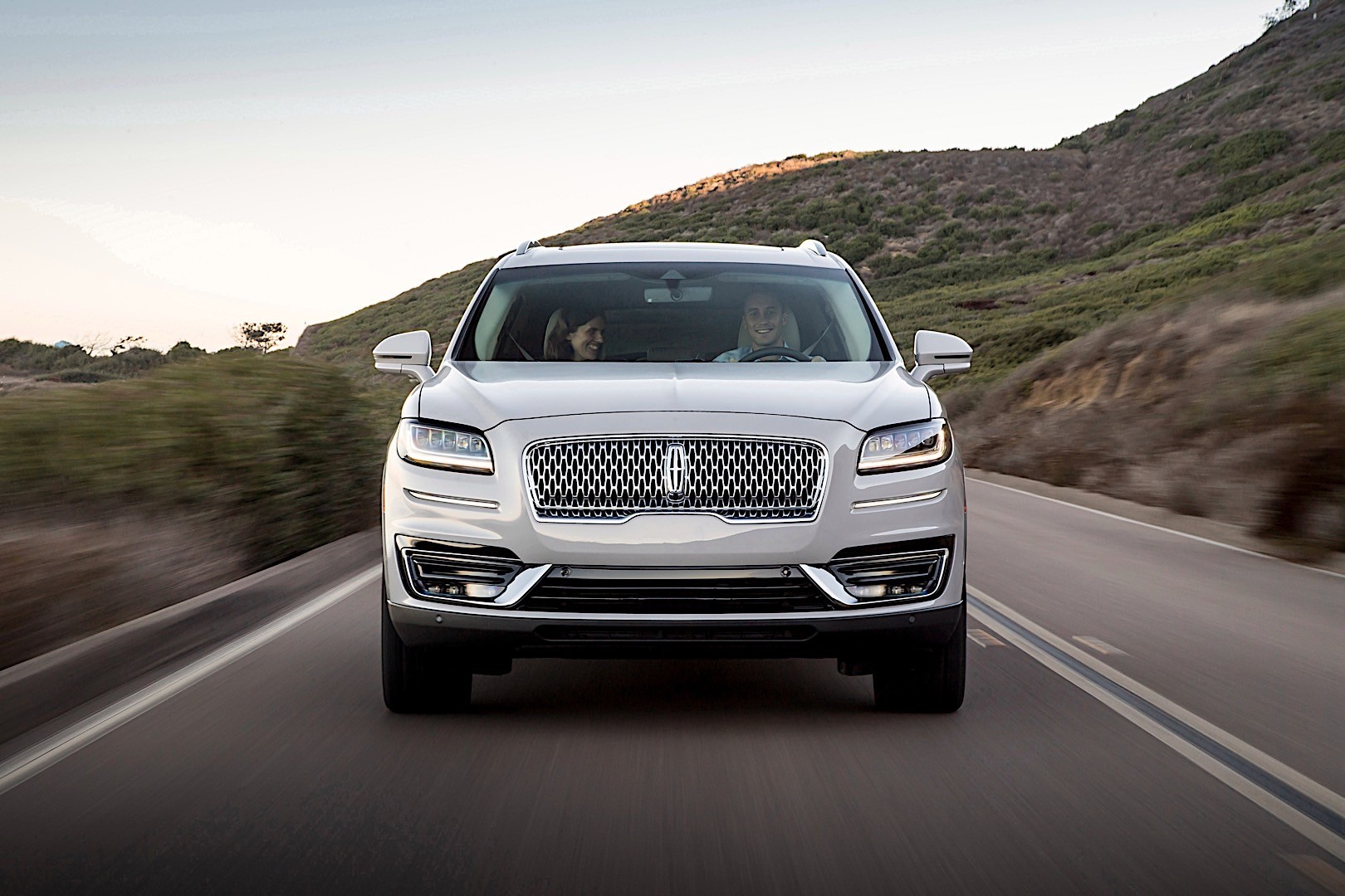 Lincoln Nautilus photo 5