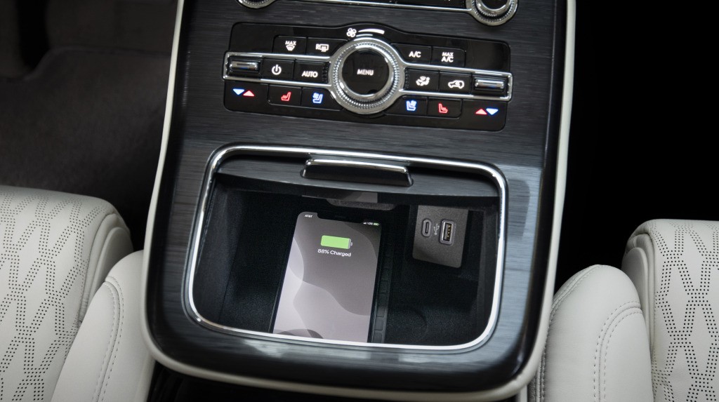 Lincoln Nautilus photo 42