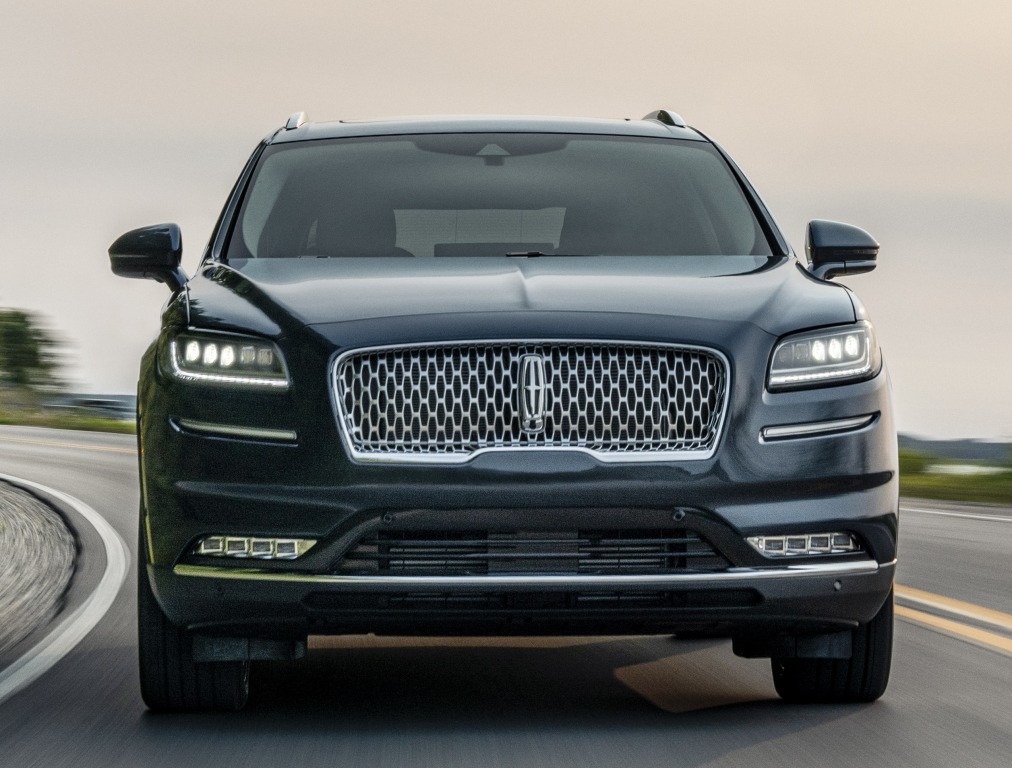 Lincoln Nautilus photo 18