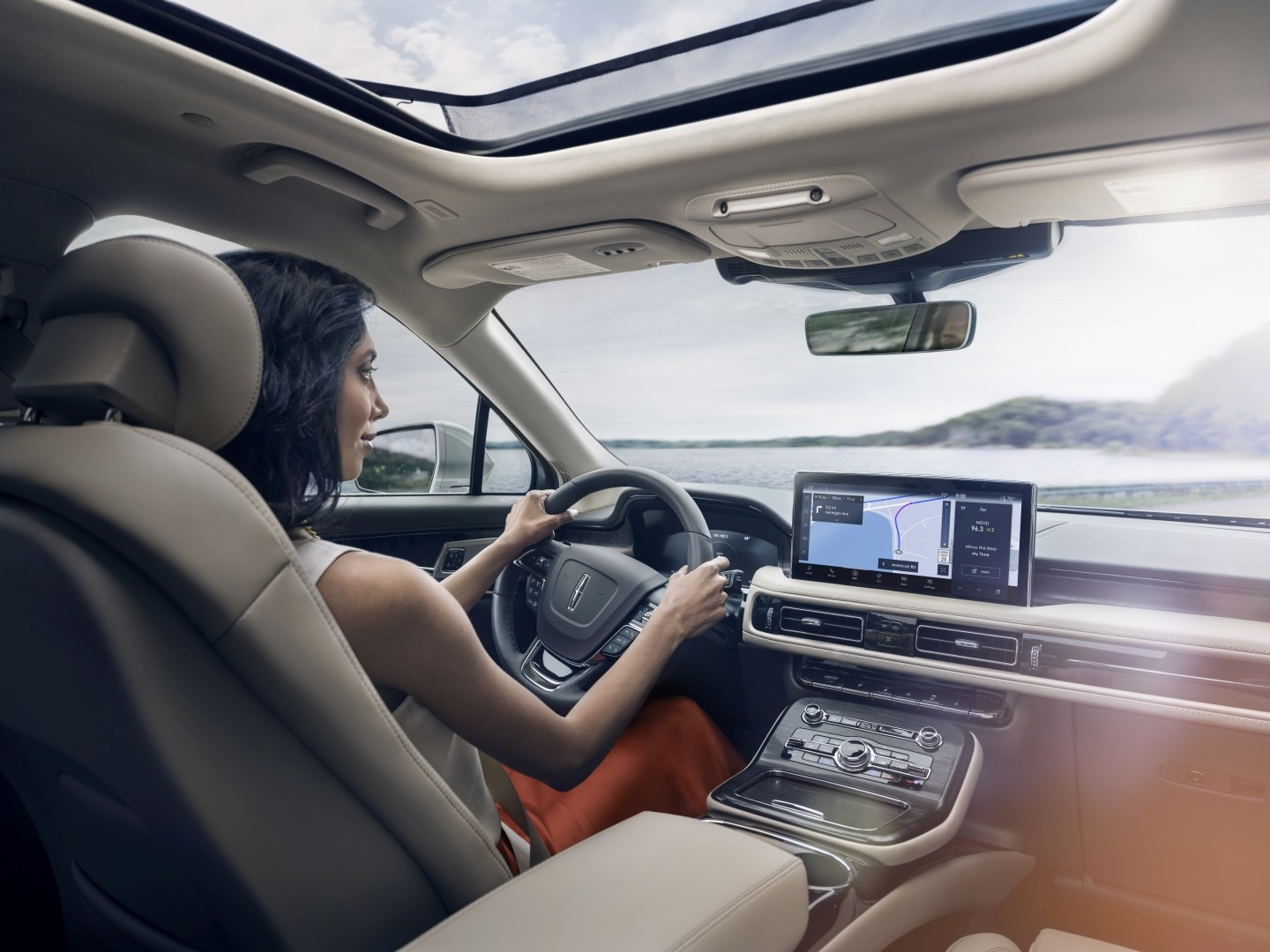 Lincoln Nautilus photo 38