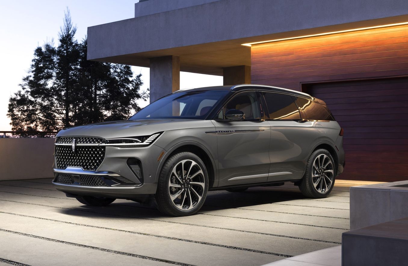 Lincoln Nautilus photo 10