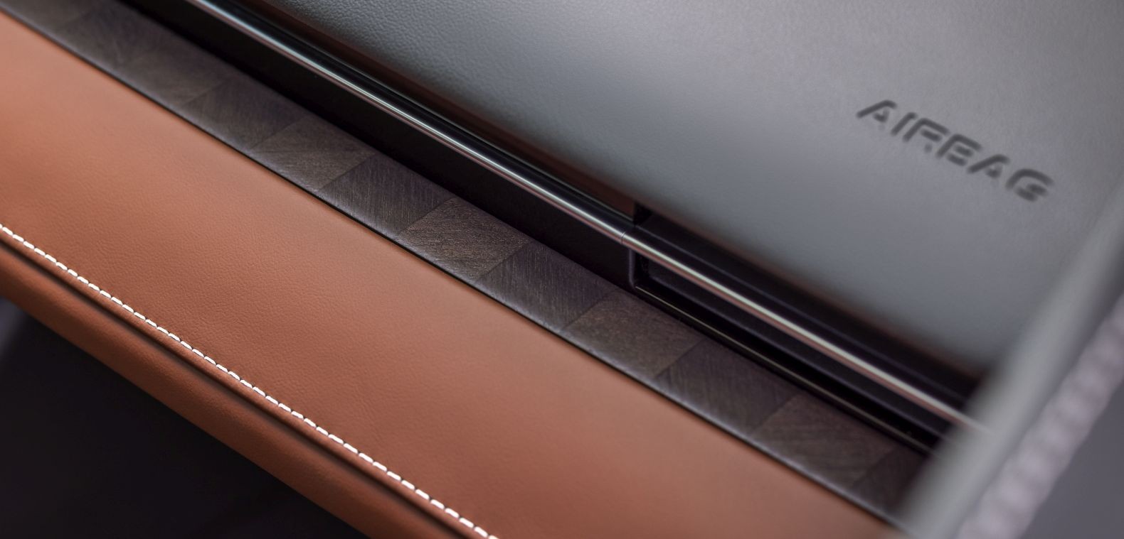 Lincoln Nautilus photo 34