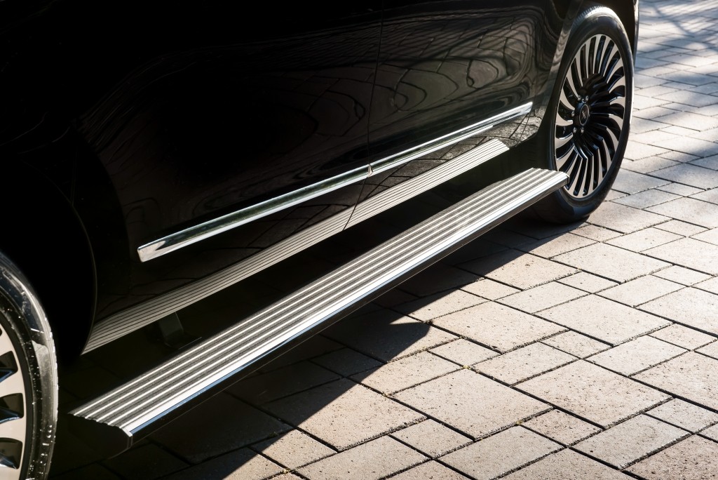 Lincoln Navigator L photo 8