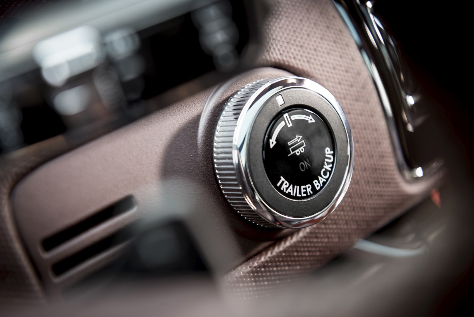 Lincoln Navigator L photo 30