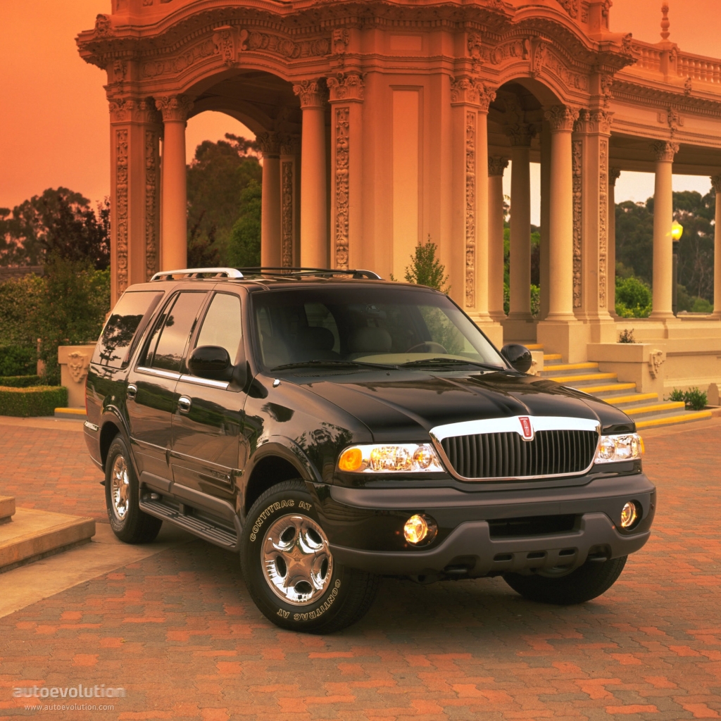 Lincoln Navigator photo 3