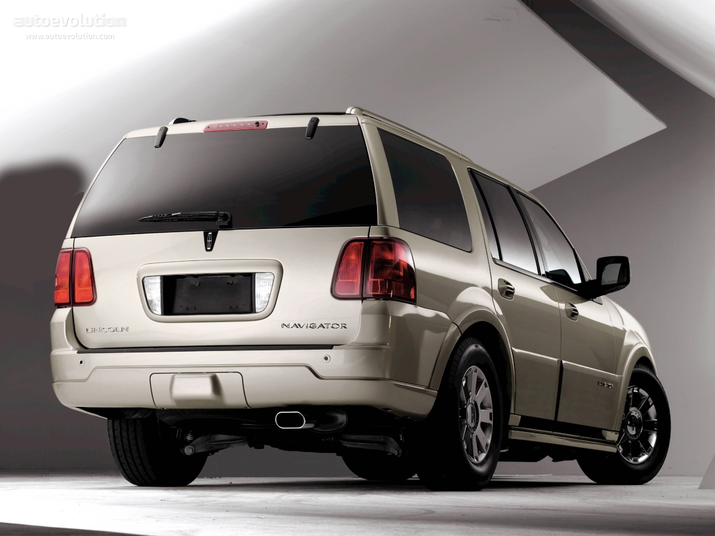 Lincoln Navigator photo 3