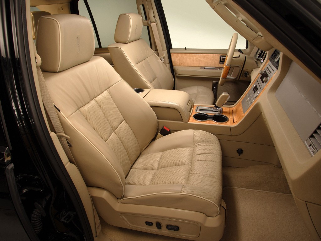 Lincoln Navigator photo 29