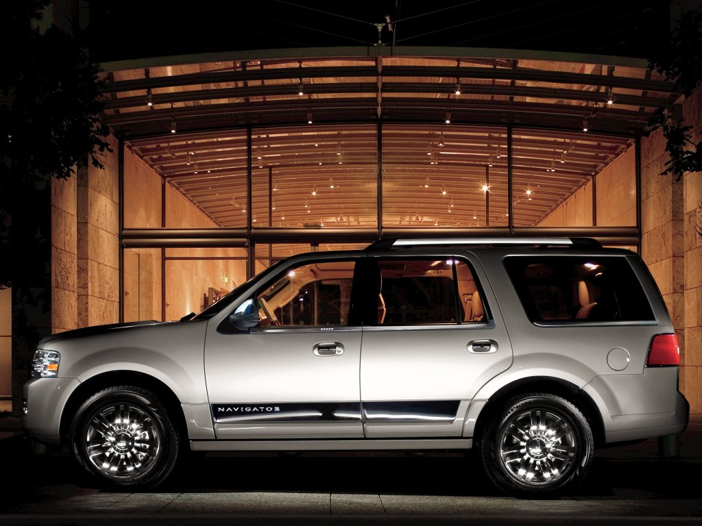 Lincoln Navigator photo 18