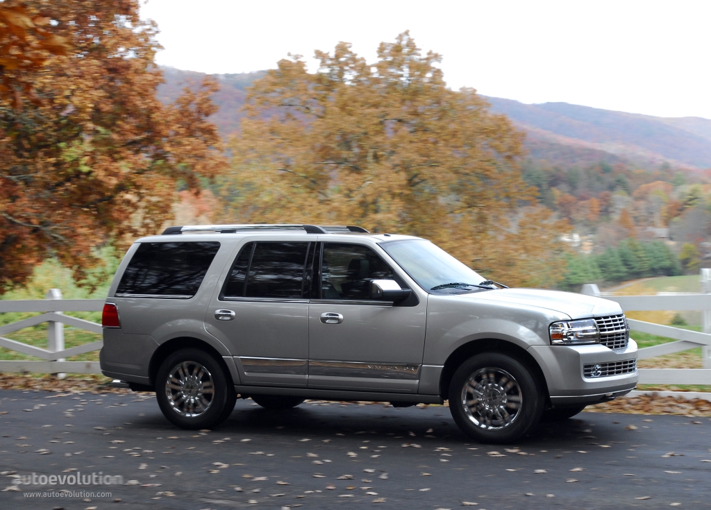 Lincoln Navigator photo 4