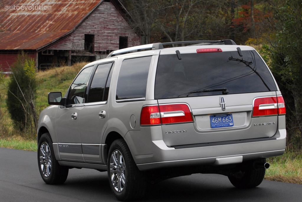 Lincoln Navigator photo 6