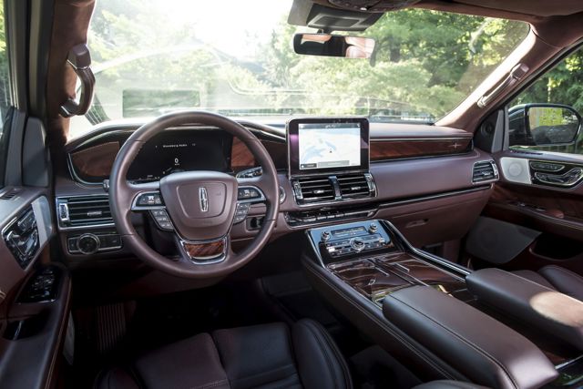 Lincoln Navigator photo 62