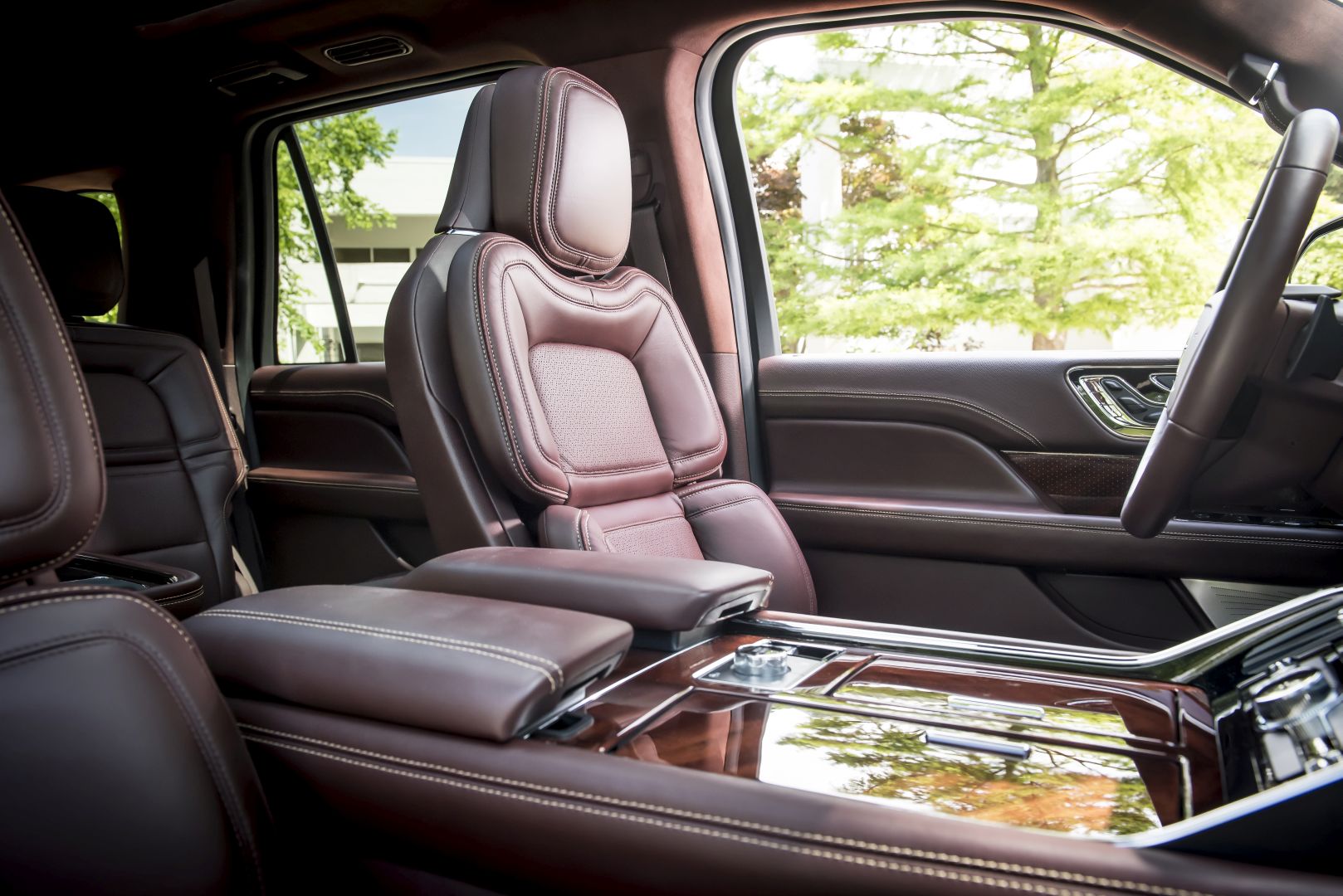 Lincoln Navigator photo 64