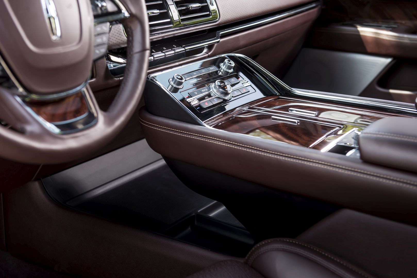 Lincoln Navigator photo 65