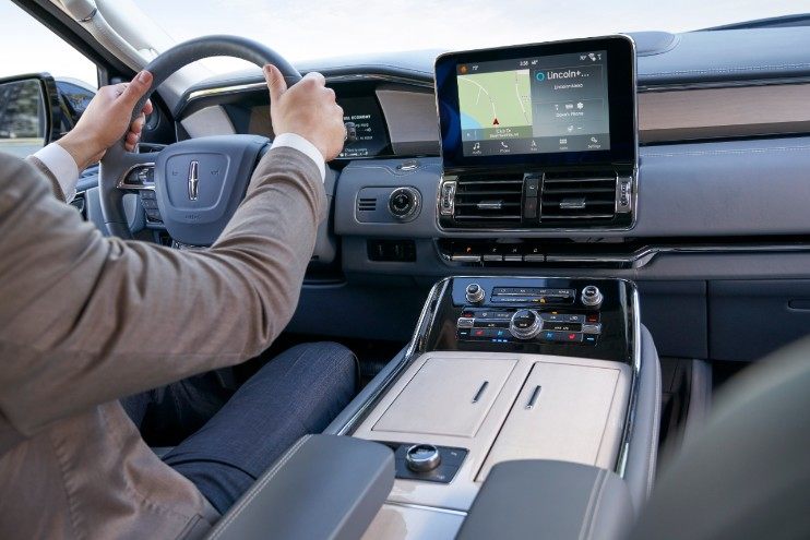 Lincoln Navigator photo 44