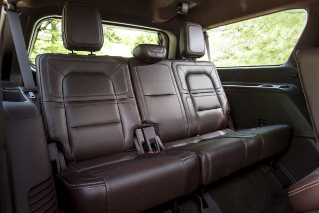 Lincoln Navigator photo 71