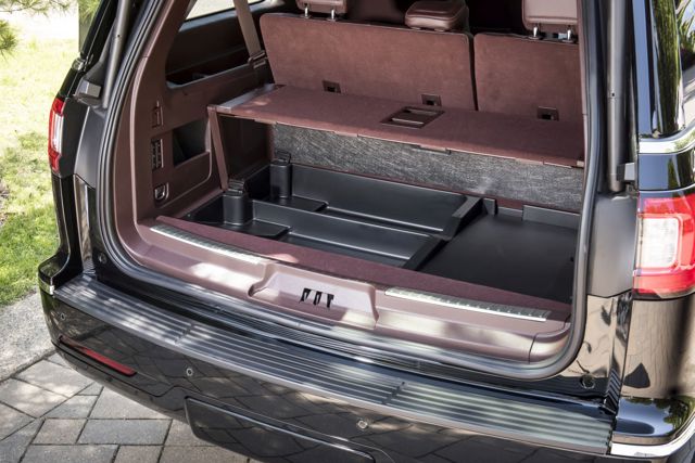 Lincoln Navigator photo 74
