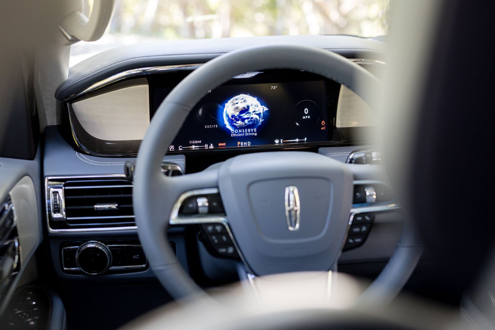 Lincoln Navigator photo 84