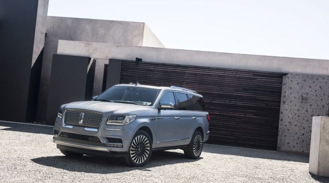Lincoln Navigator photo 7