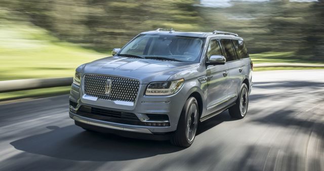 Lincoln Navigator photo 10
