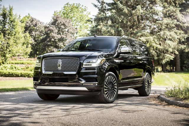 Lincoln Navigator photo 14