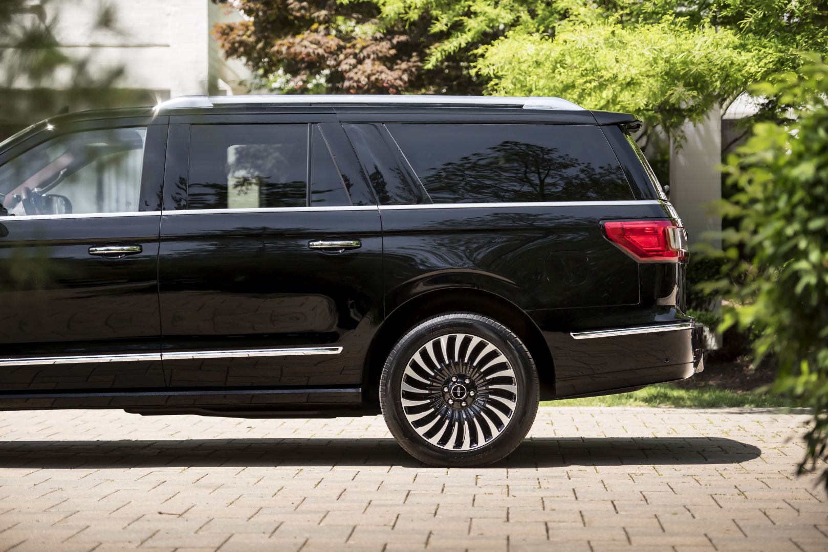 Lincoln Navigator photo 26