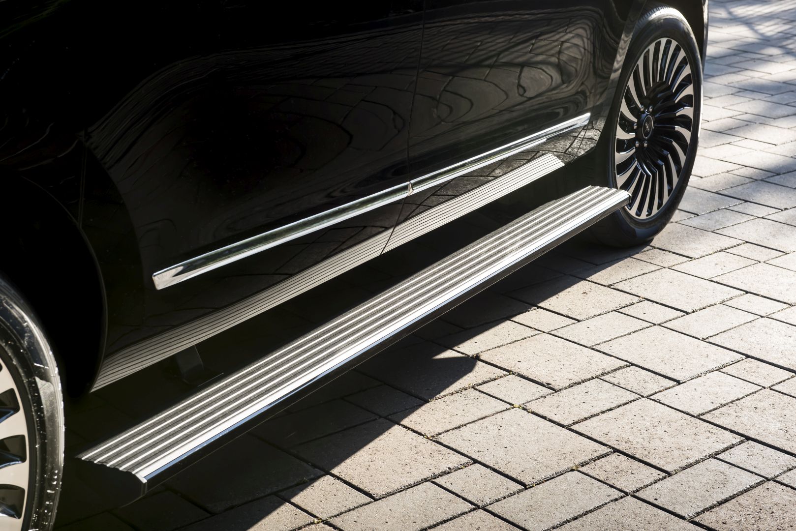 Lincoln Navigator photo 30