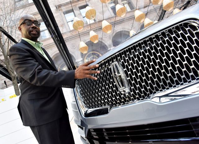 Lincoln Navigator photo 32