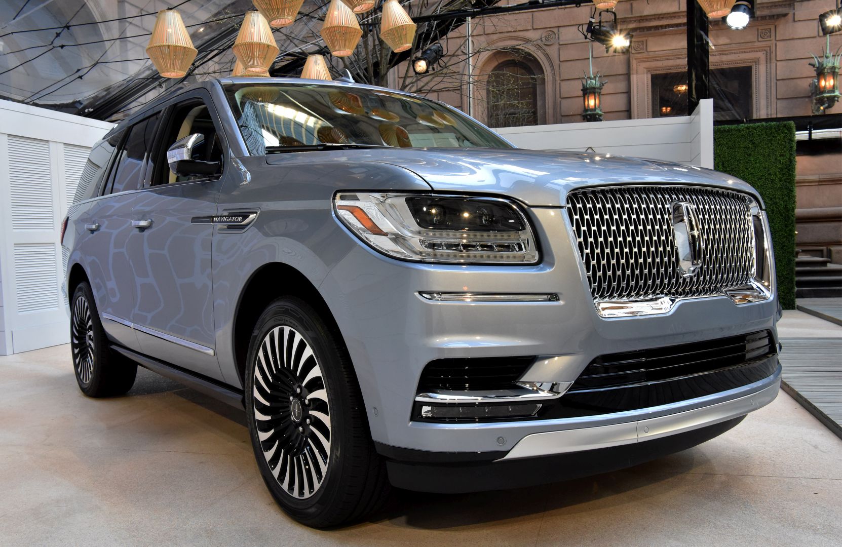Lincoln Navigator photo 36