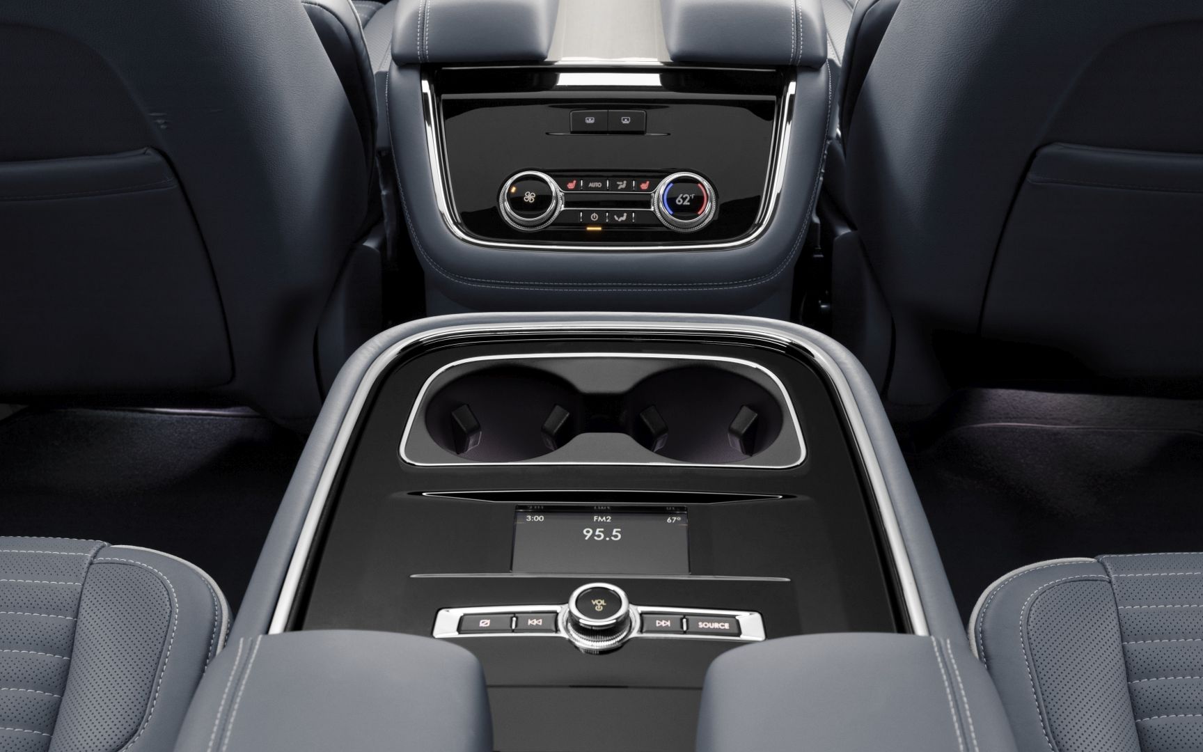 Lincoln Navigator photo 50