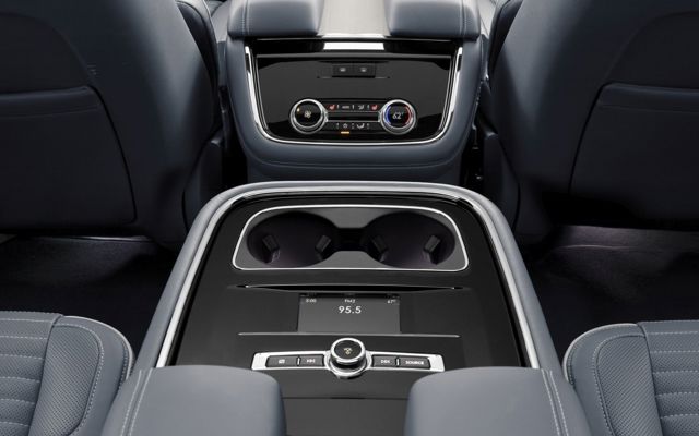 Lincoln Navigator photo 50