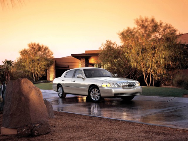 Lincoln Town Car Foto 34