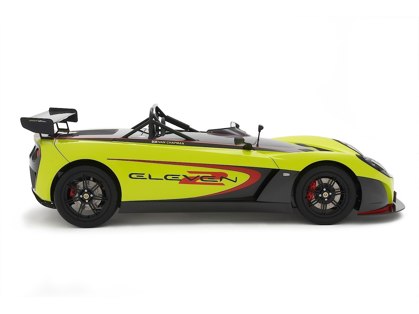 Lotus 2 Eleven photo 8