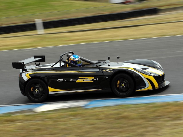 Lotus 2 Eleven photo 9