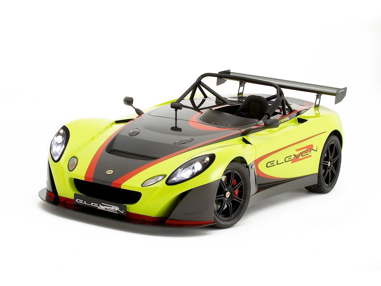 Lotus 2 Eleven photo 25