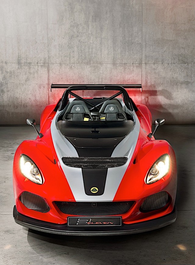 Lotus 3 Eleven foto 1