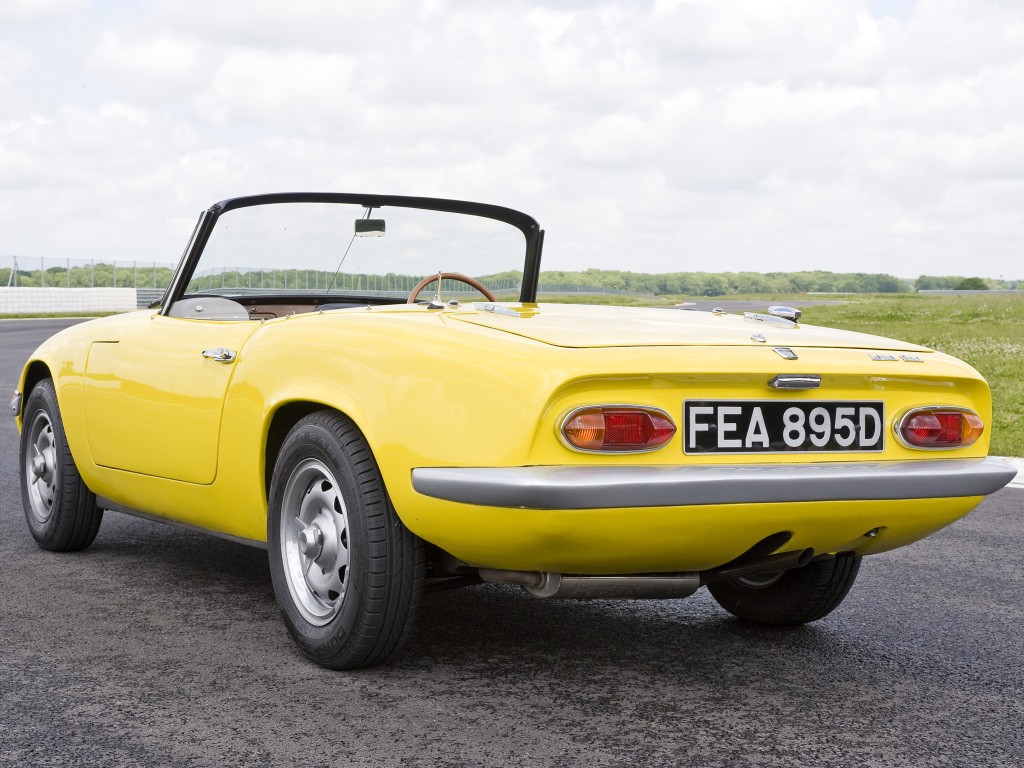 Lotus Elan photo 4
