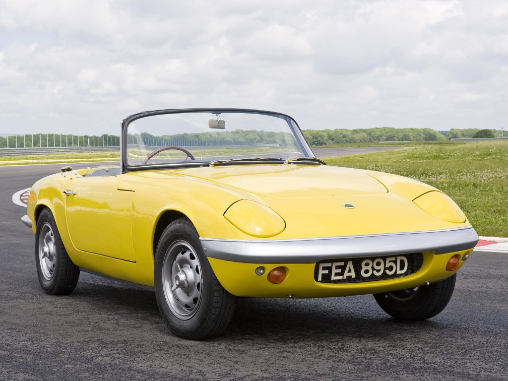 Lotus Elan photo 5