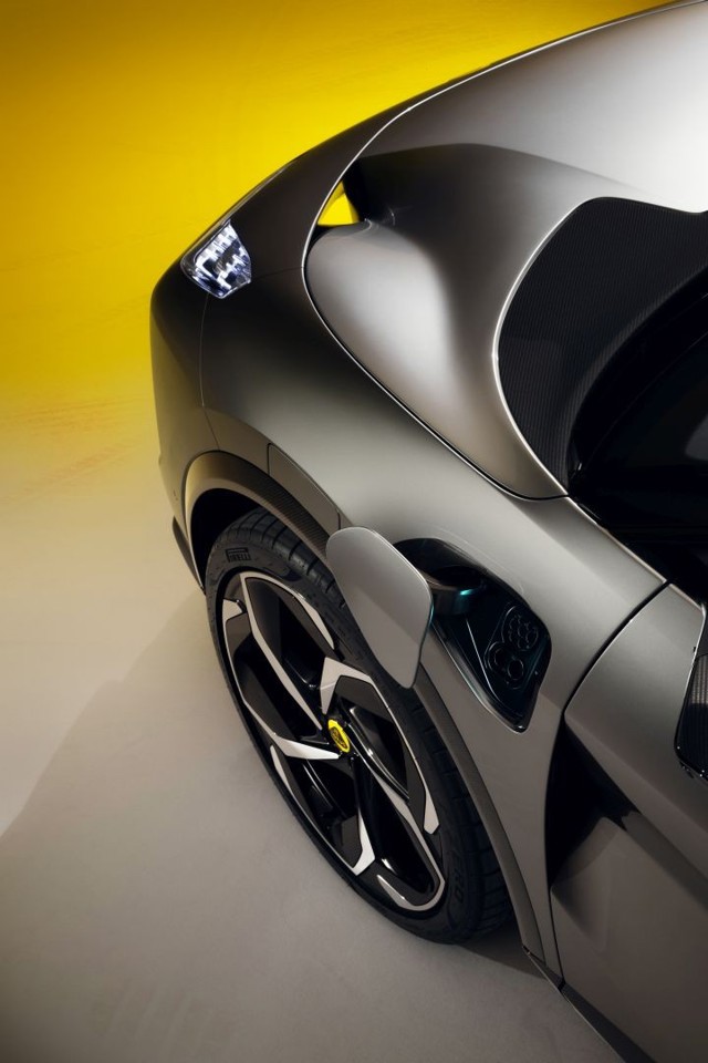 Lotus Eletre foto 6