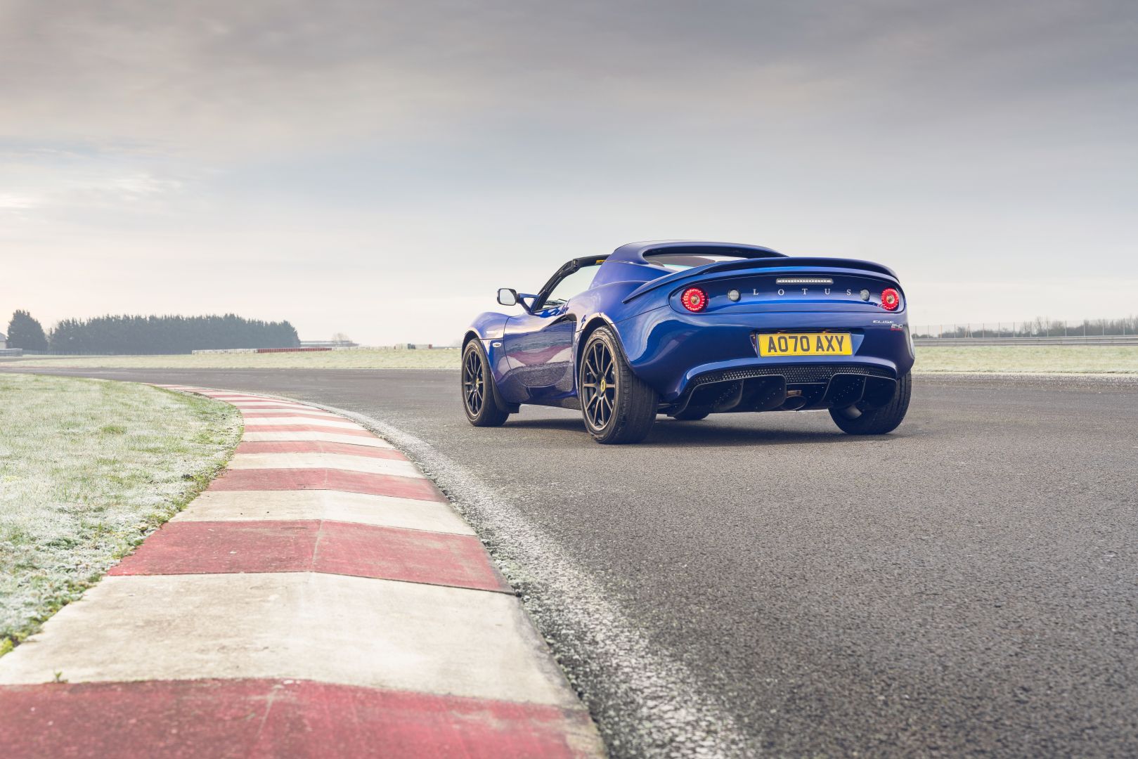 Lotus Elise photo 6