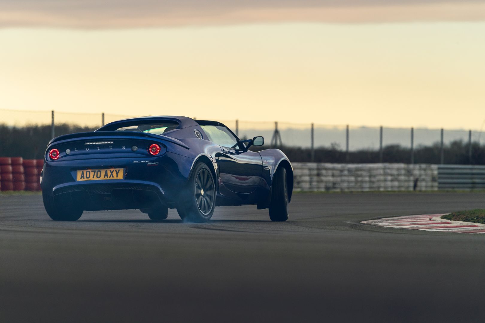 Lotus Elise photo 29