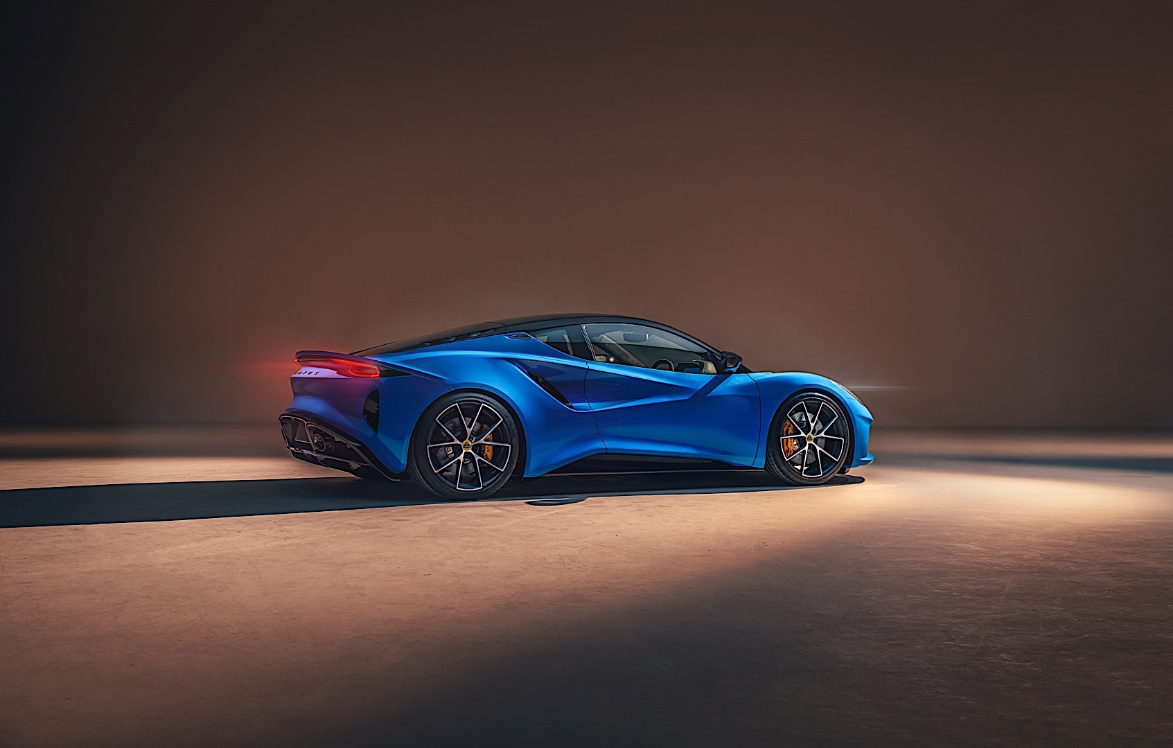 Lotus Emira photo 23