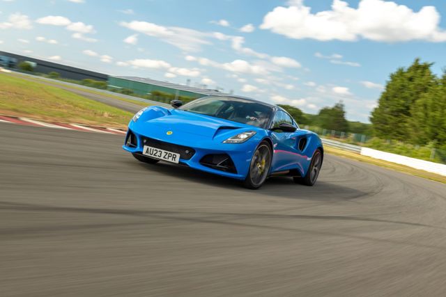 Lotus Emira Foto 38