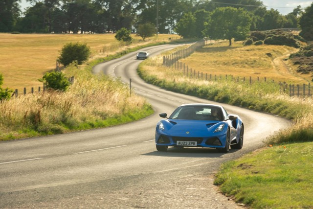 Lotus Emira Foto 40