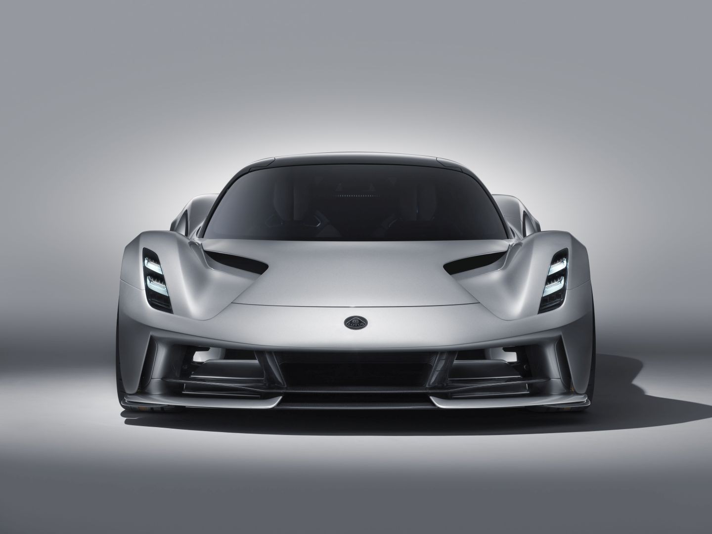 Lotus Evija photo 4