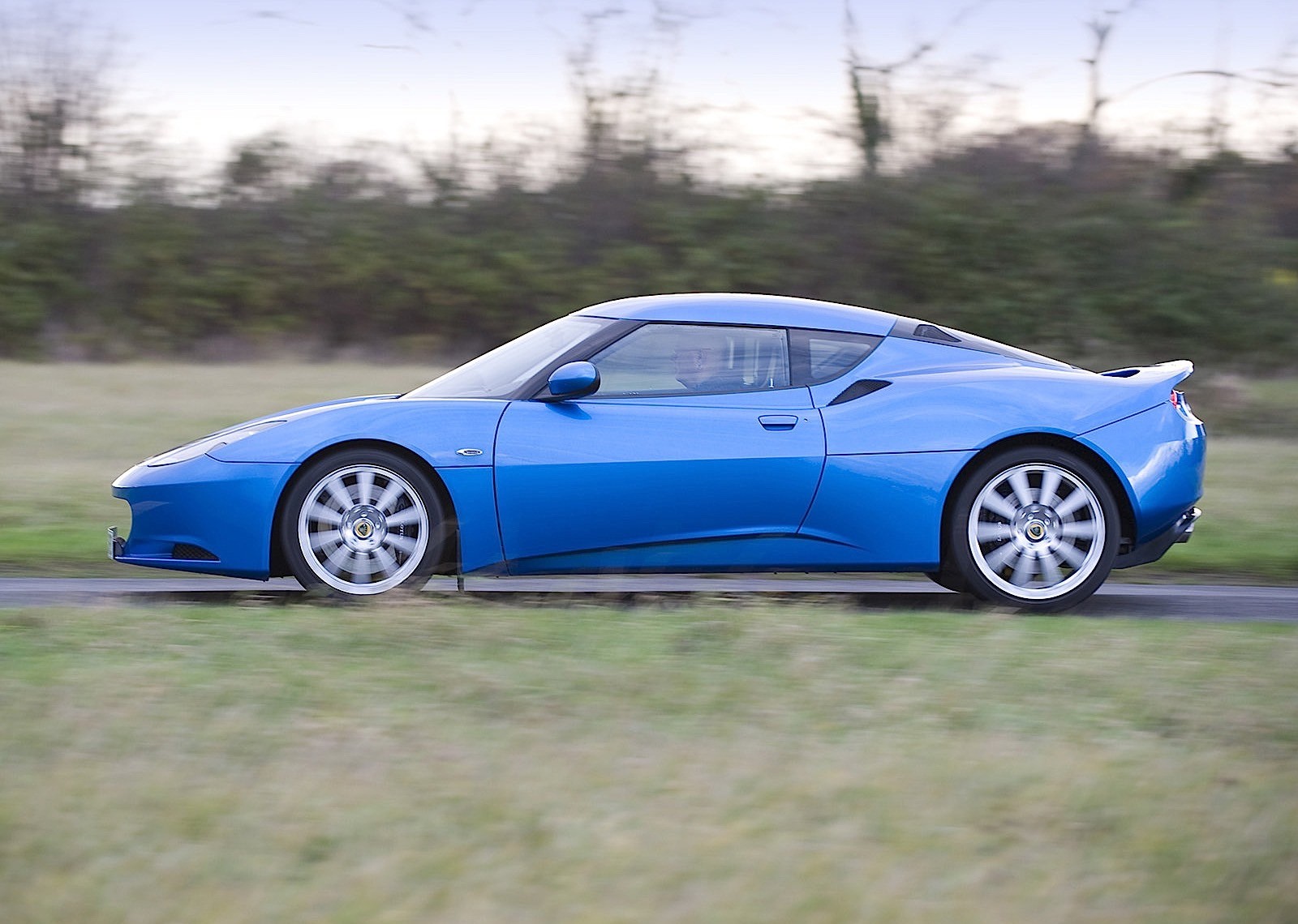 Lotus Evora photo 17