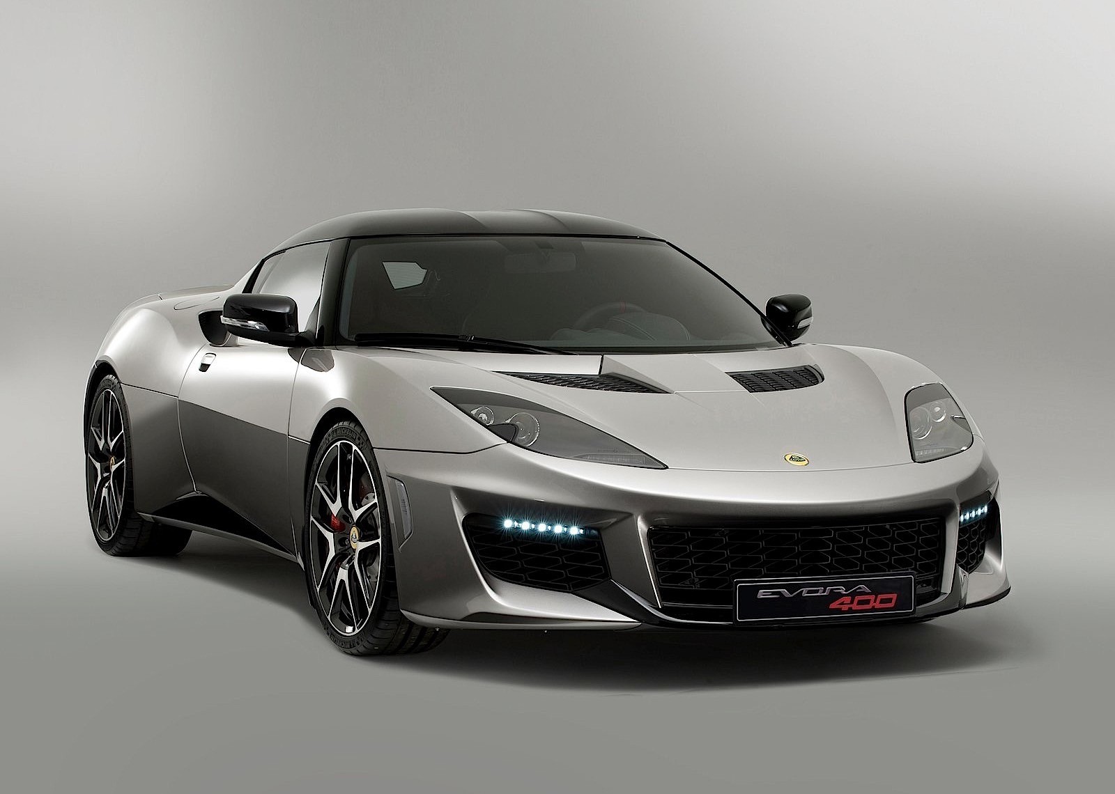Lotus Evora photo 2